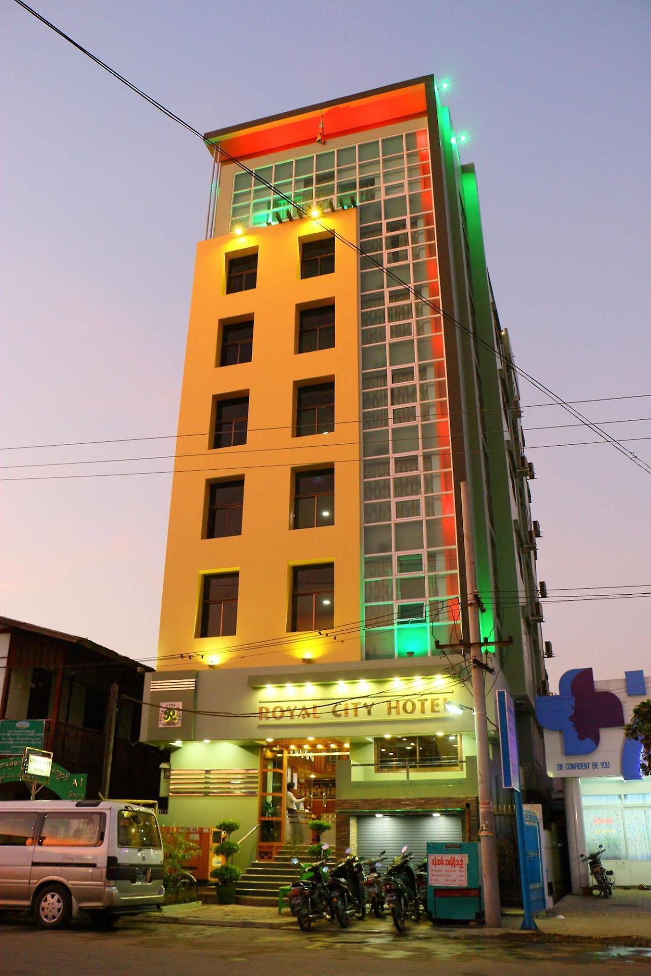 Royal City Hotel Mandalay Bagian luar foto